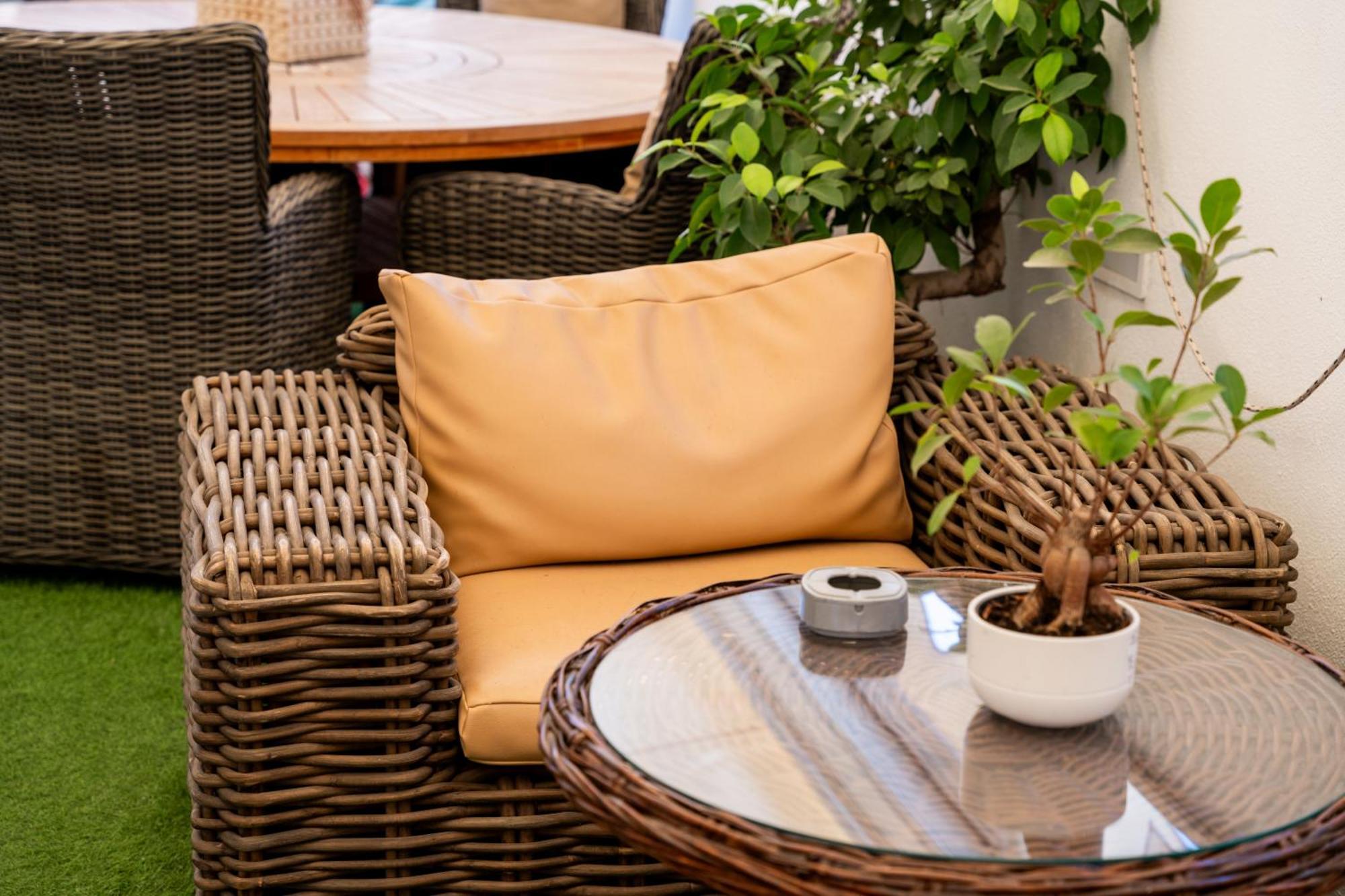 Palazzo Nicolaus Del Borgo Antico Bed & Breakfast Bari Exterior photo